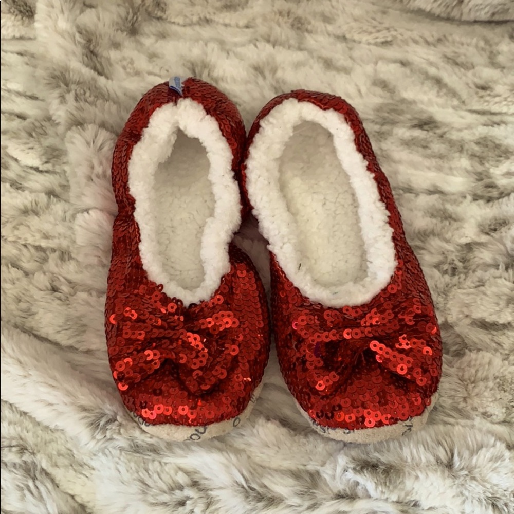Snoozies kids slippers